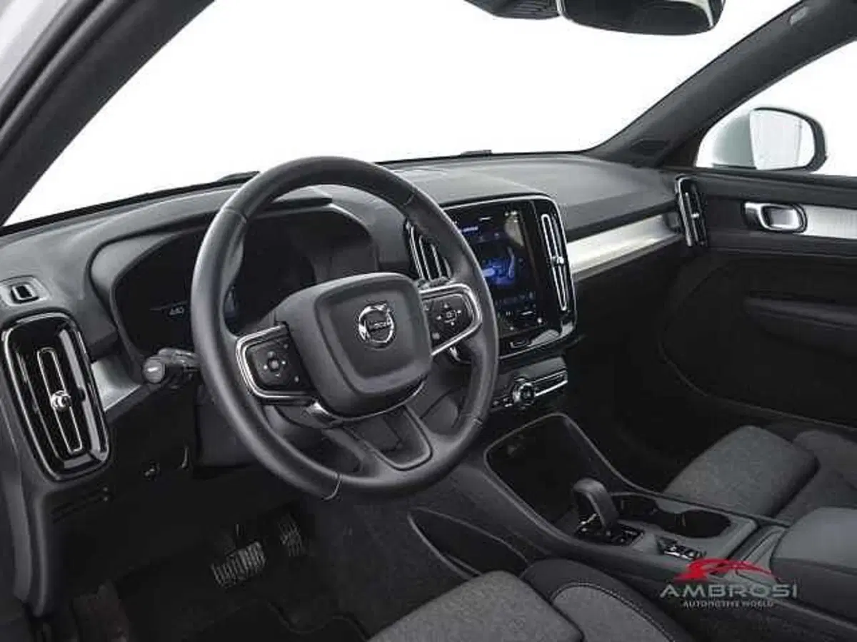 Volvo XC40 usata a Viterbo (8)
