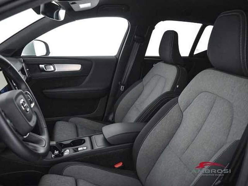 Volvo XC40 usata a Viterbo (9)