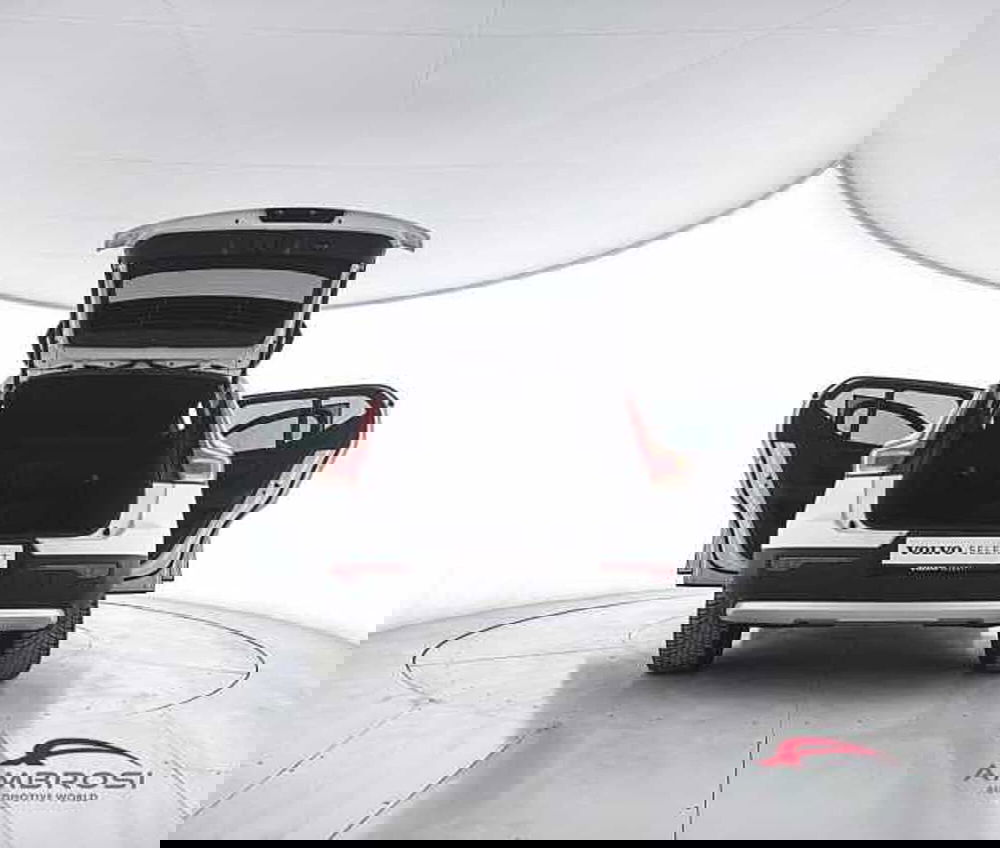 Volvo XC40 usata a Viterbo (7)