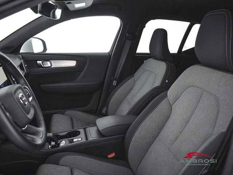 Volvo XC40 usata a Viterbo (9)