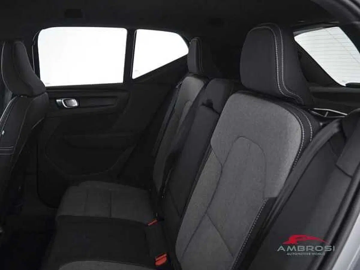 Volvo XC40 usata a Viterbo (10)