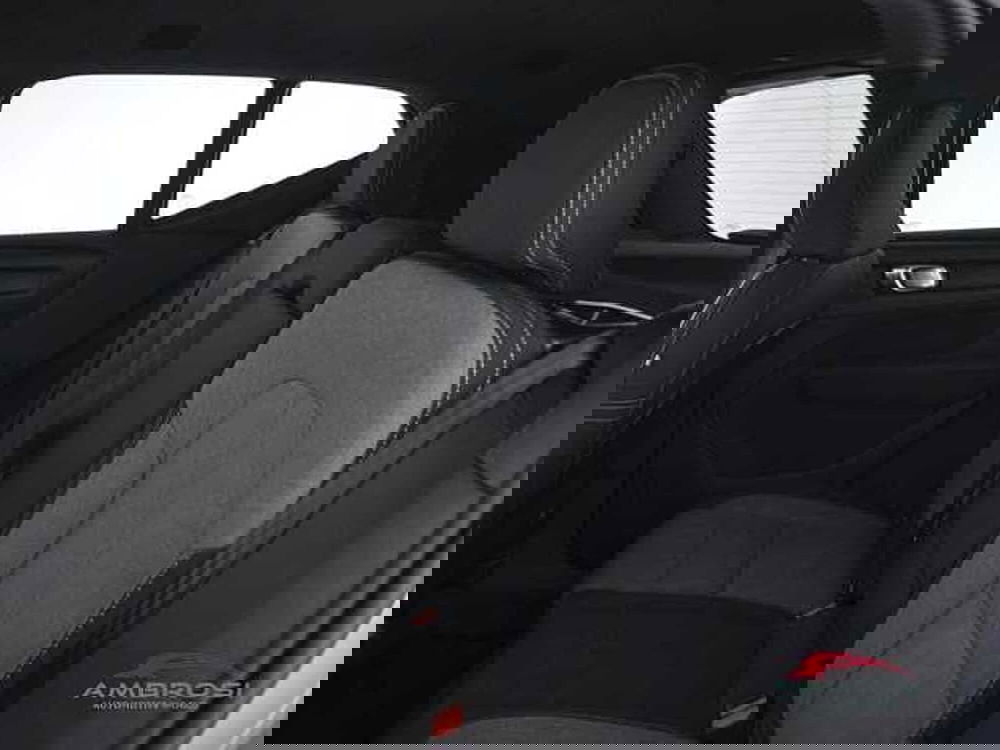 Volvo XC40 usata a Viterbo (10)