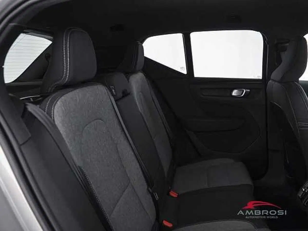 Volvo XC40 usata a Viterbo (11)