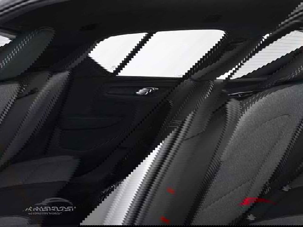 Volvo XC40 usata a Viterbo (11)