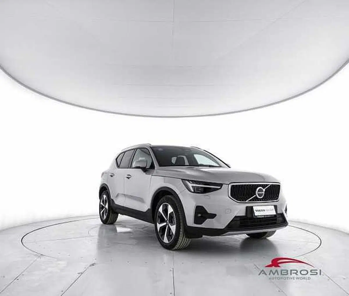 Volvo XC40 usata a Viterbo (2)