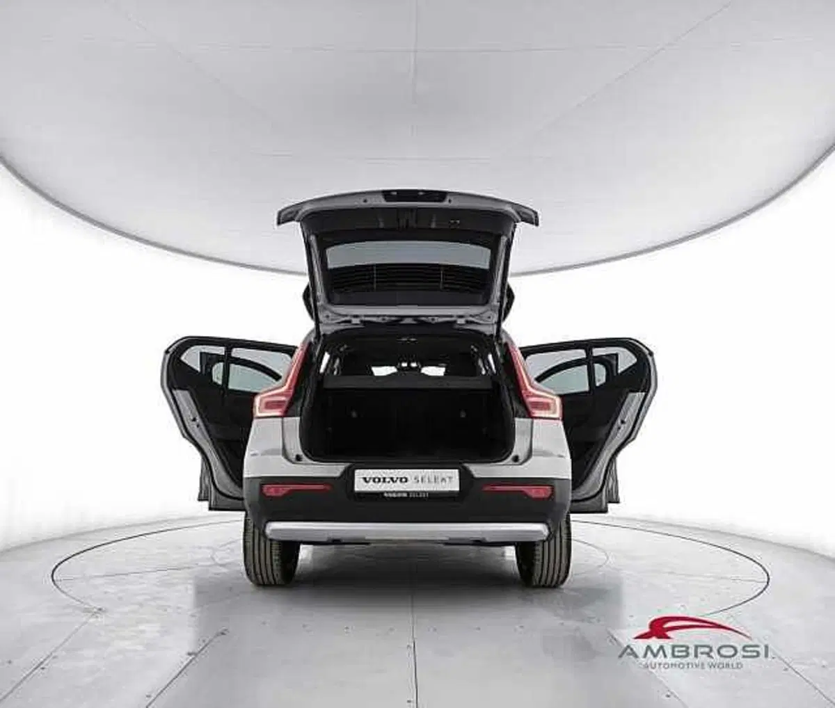 Volvo XC40 usata a Viterbo (7)