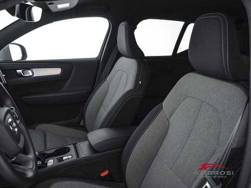 Volvo XC40 usata a Viterbo (9)