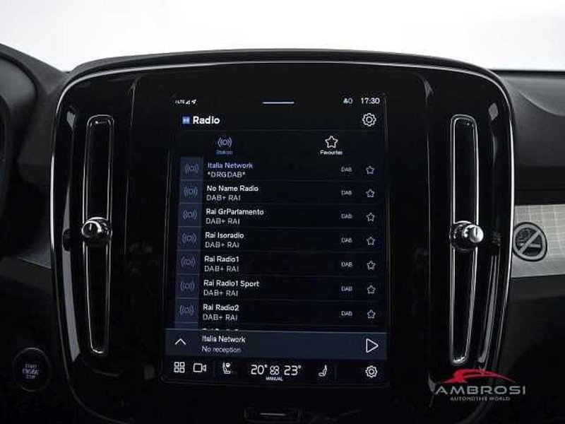 Volvo XC40 usata a Viterbo (14)