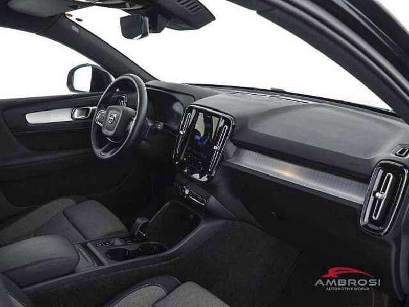 Volvo XC40 usata a Viterbo (12)