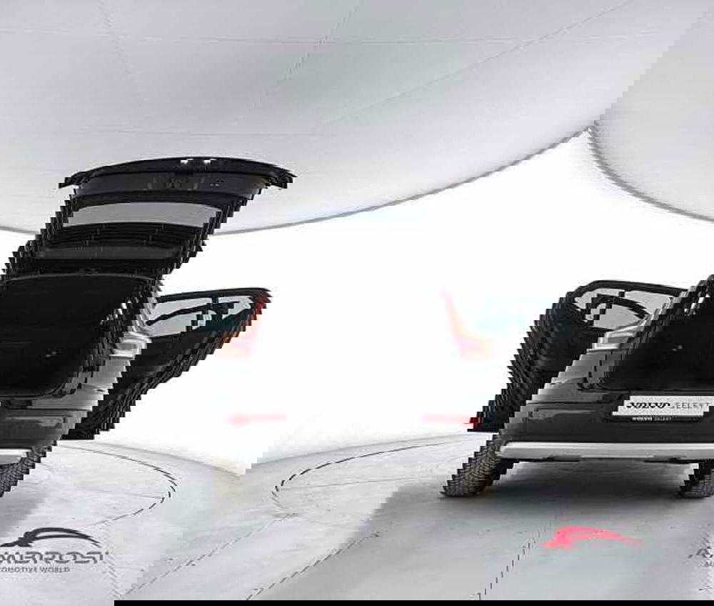 Volvo XC40 usata a Viterbo (7)