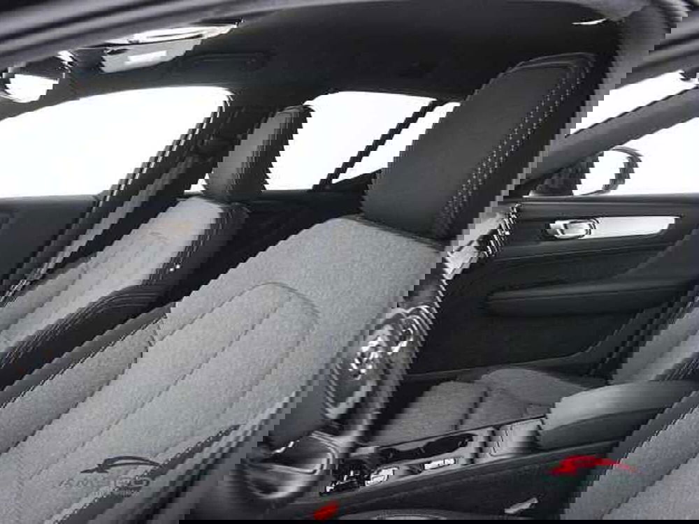 Volvo XC40 usata a Viterbo (9)