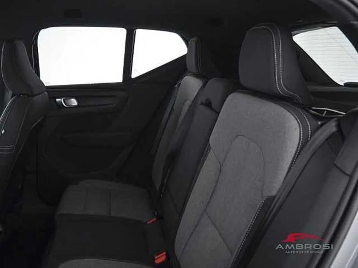 Volvo XC40 usata a Viterbo (10)