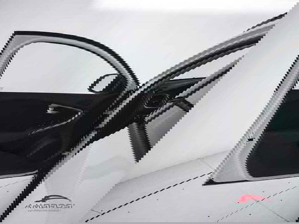 Volvo V40 Cross Country usata a Viterbo (19)