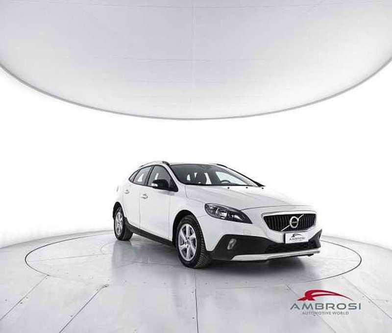 Volvo V40 Cross Country usata a Viterbo (2)