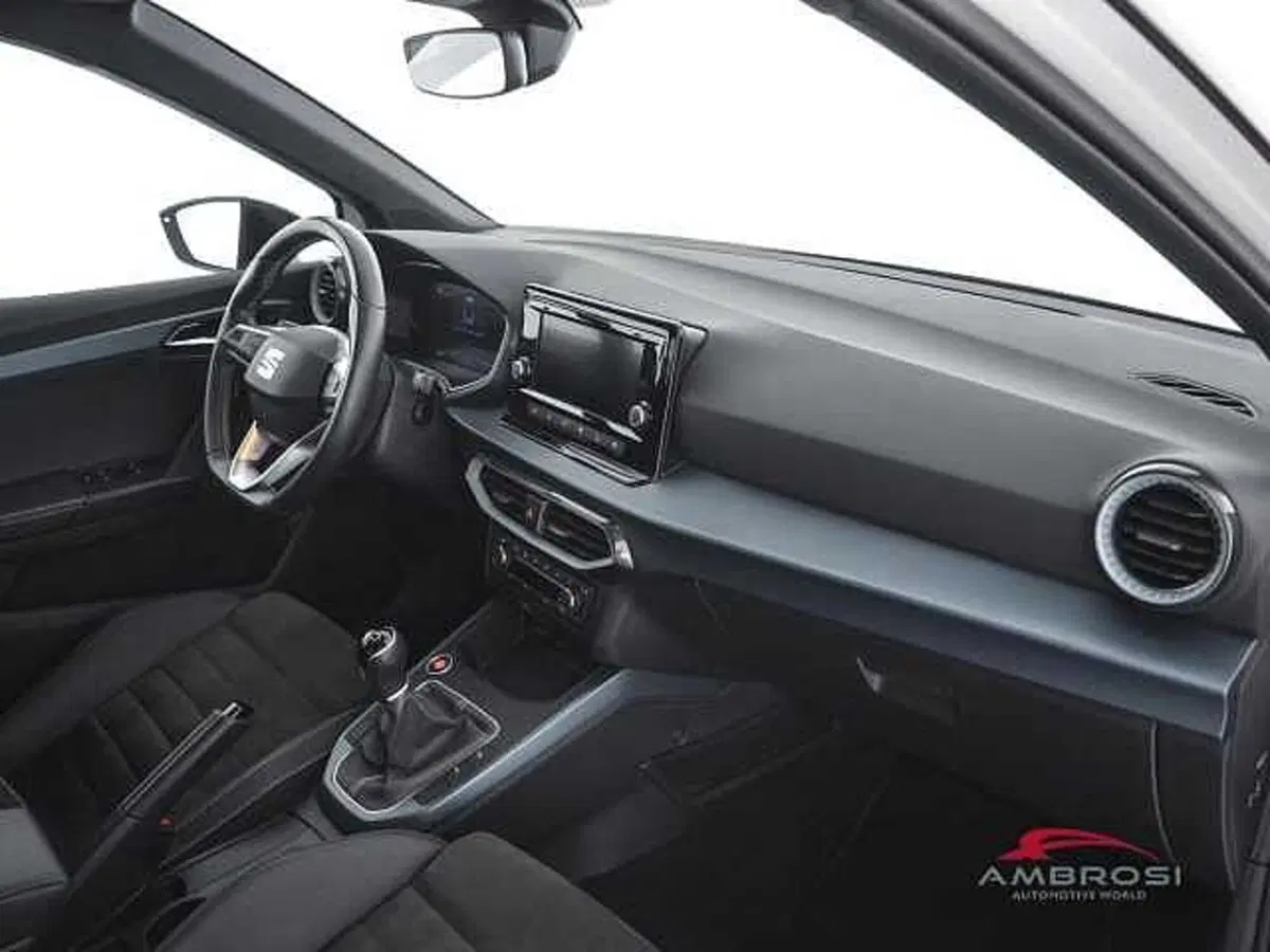 SEAT Arona usata a Viterbo (12)