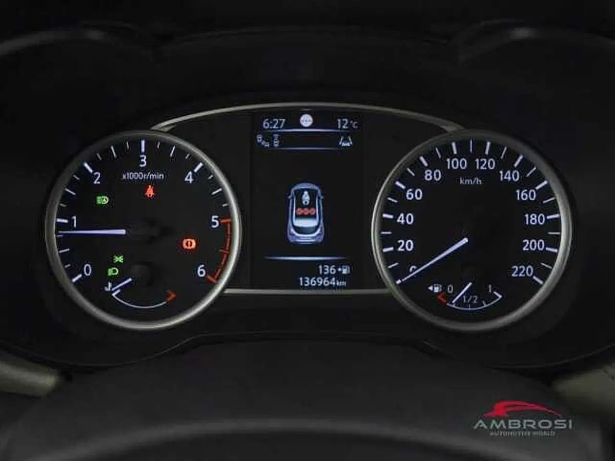 Nissan Micra usata a Viterbo (13)