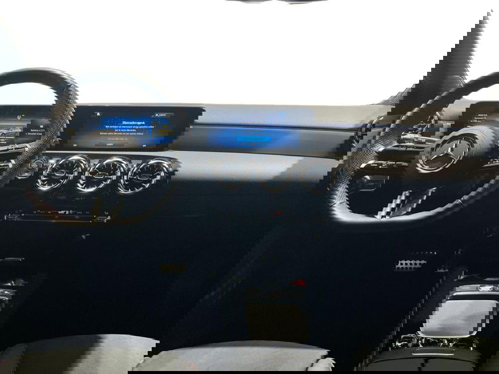 Mercedes-Benz Classe A usata a Napoli (11)