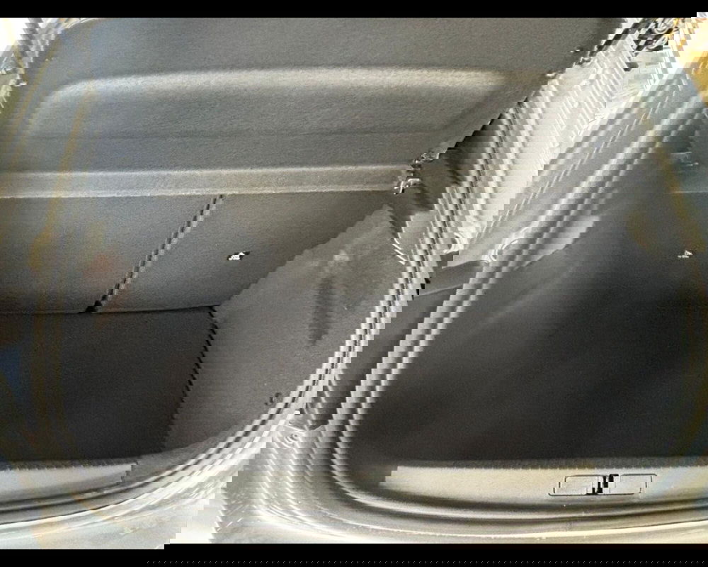 Peugeot 208 nuova a Alessandria (20)