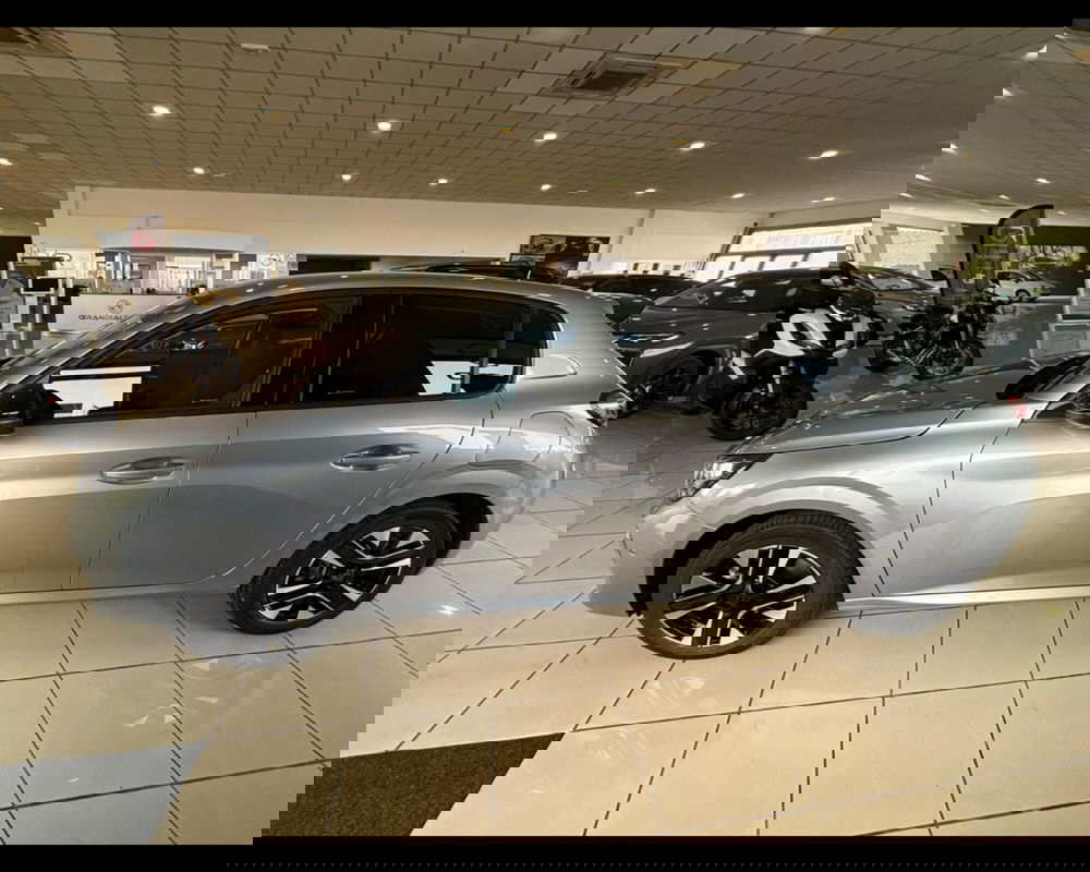 Peugeot 208 nuova a Alessandria (5)