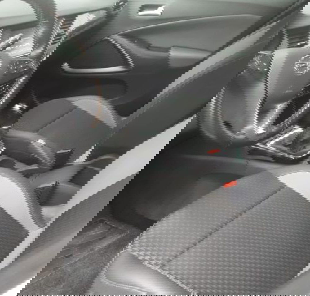 Opel Crossland X usata a Ancona (7)
