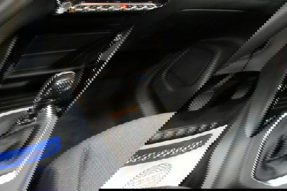 Peugeot 2008 nuova a Milano (11)