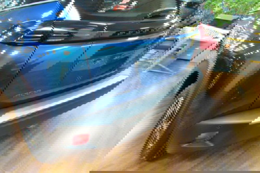 Peugeot 2008 nuova a Milano (15)