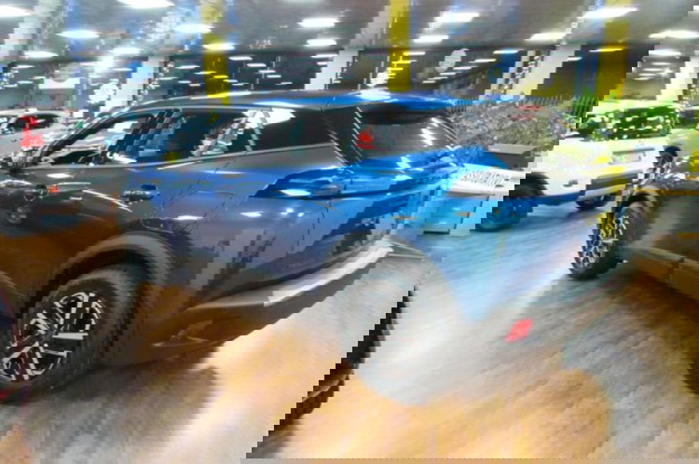 Peugeot 2008 nuova a Milano (4)