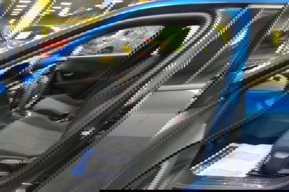 Peugeot 2008 nuova a Milano (6)