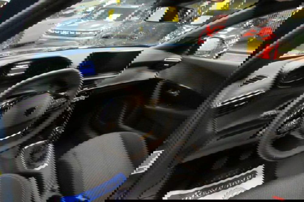 Peugeot 2008 nuova a Milano (7)