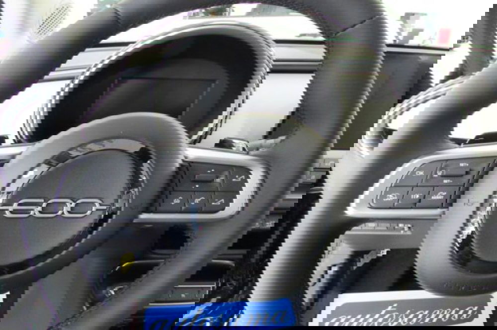 Fiat 600 nuova a Milano (11)