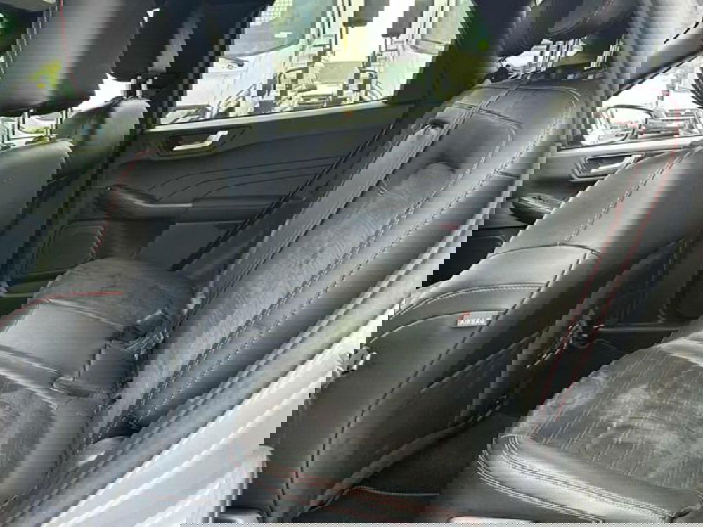 Ford Kuga usata a Lucca (8)