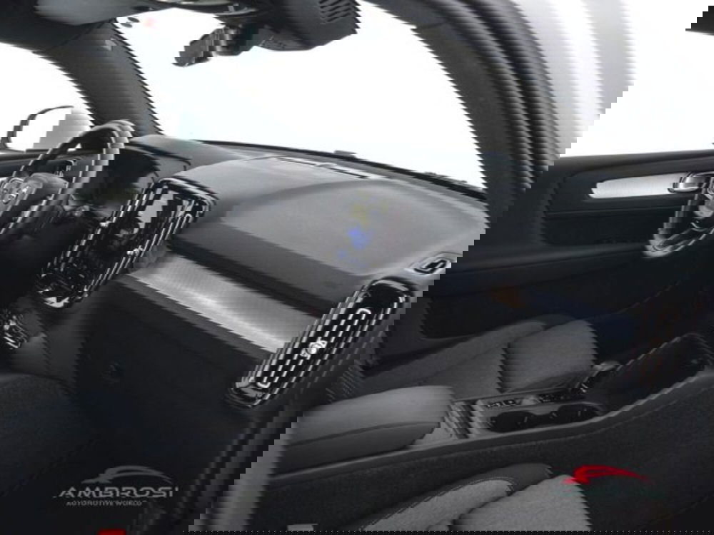 Volvo XC40 usata a Perugia (12)