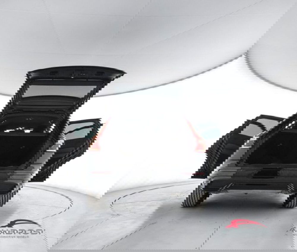 Volvo XC60 usata a Perugia (7)