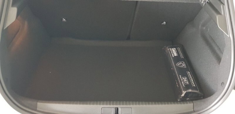 Peugeot 208 nuova a Pordenone (14)