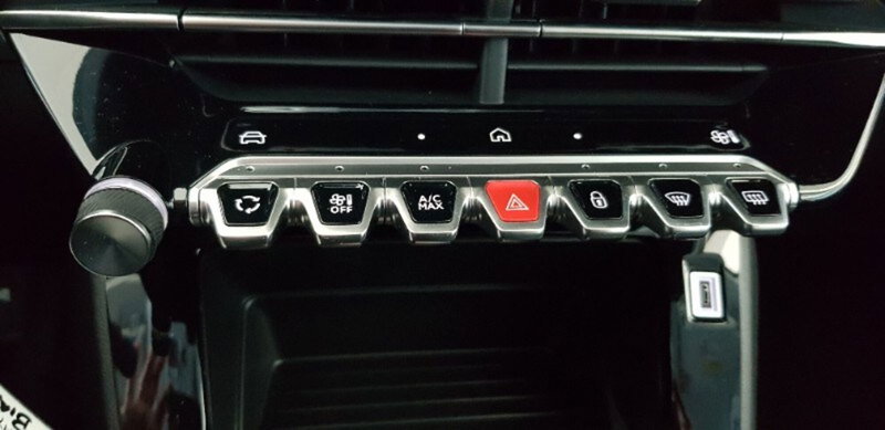 Peugeot 208 nuova a Pordenone (18)