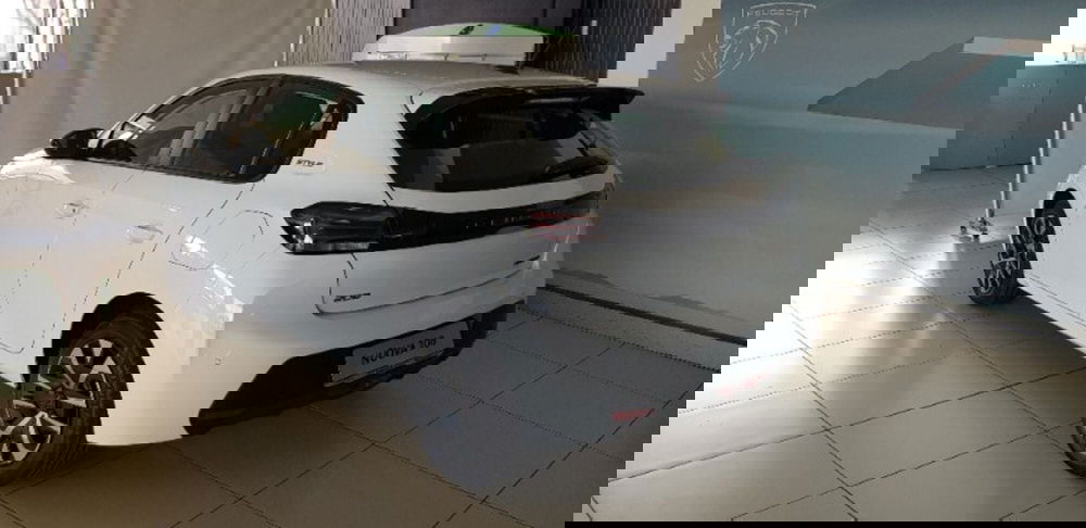 Peugeot 208 nuova a Pordenone (4)