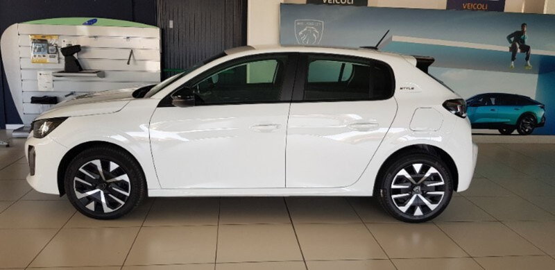 Peugeot 208 nuova a Pordenone (7)