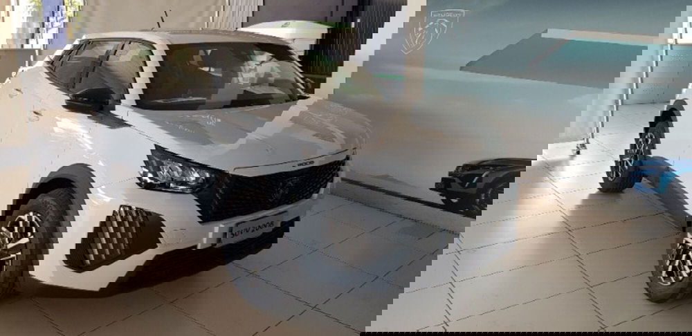 Peugeot 2008 nuova a Pordenone