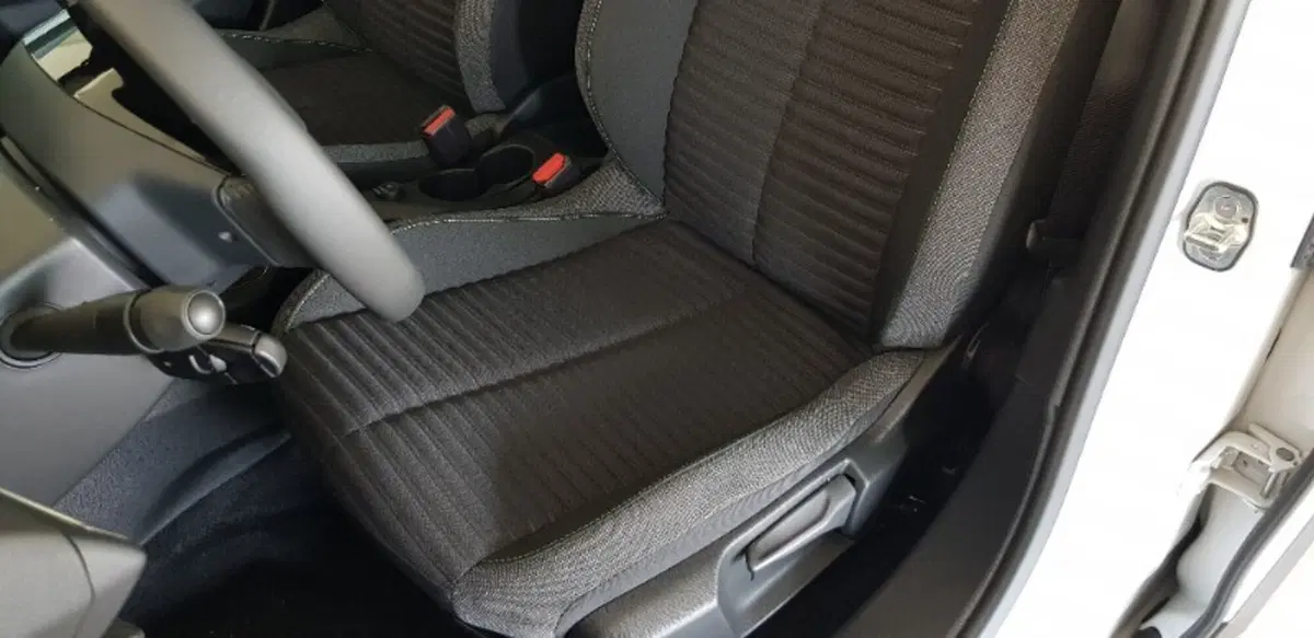 Peugeot 2008 nuova a Pordenone (17)