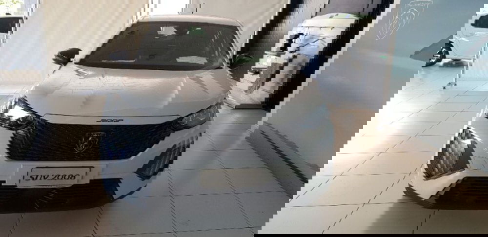 Peugeot 2008 nuova a Pordenone (2)