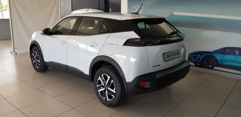 Peugeot 2008 nuova a Pordenone (4)