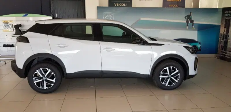 Peugeot 2008 nuova a Pordenone (8)