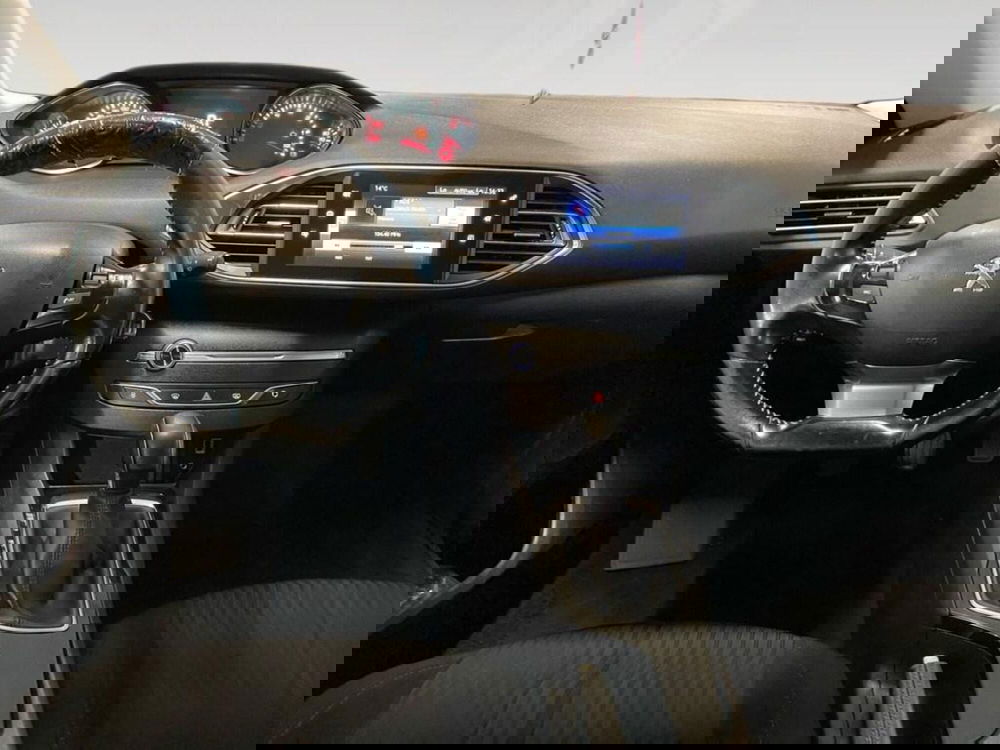 Peugeot 308 SW usata a Torino (5)