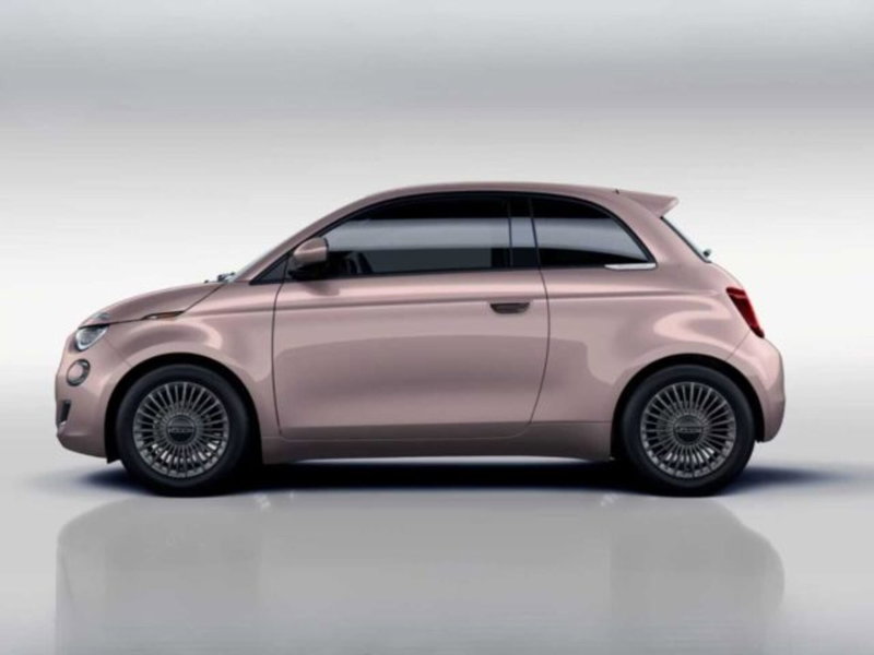 Fiat 500 nuova a Sondrio (2)