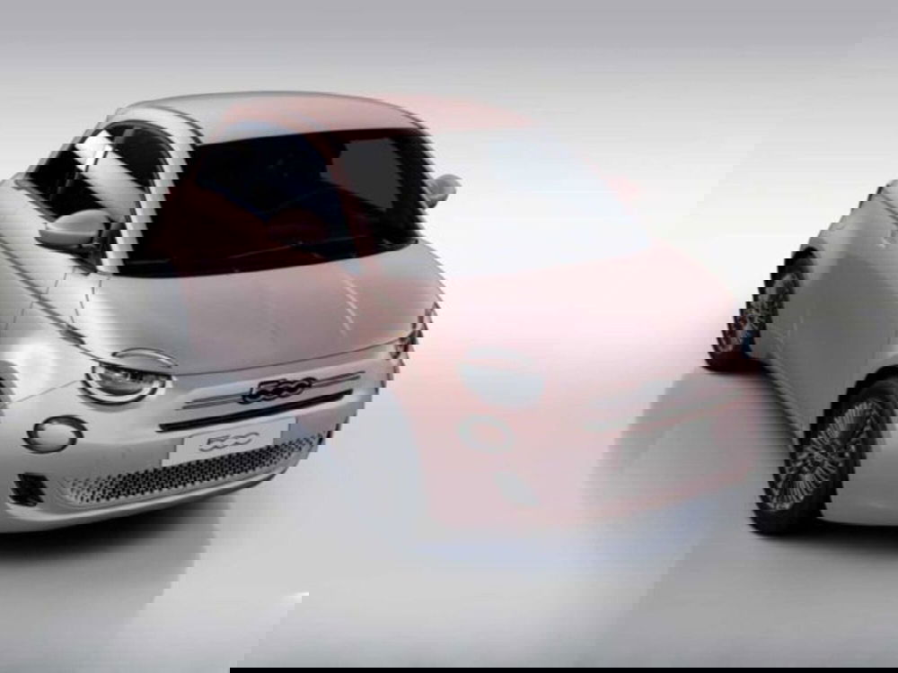 Fiat 500 nuova a Sondrio (7)