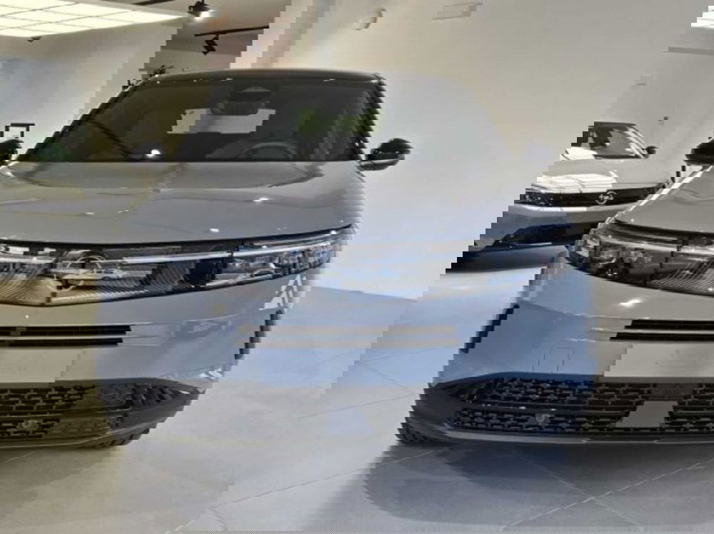 Opel Grandland nuova a Sondrio (3)