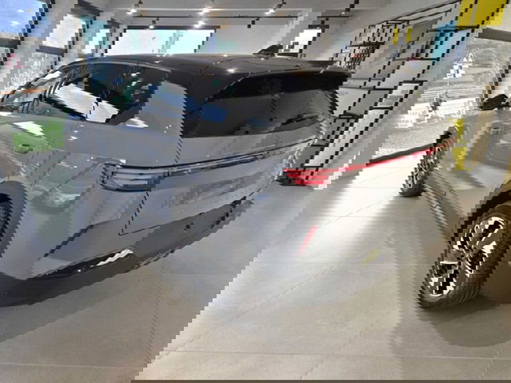 Opel Grandland nuova a Sondrio (6)