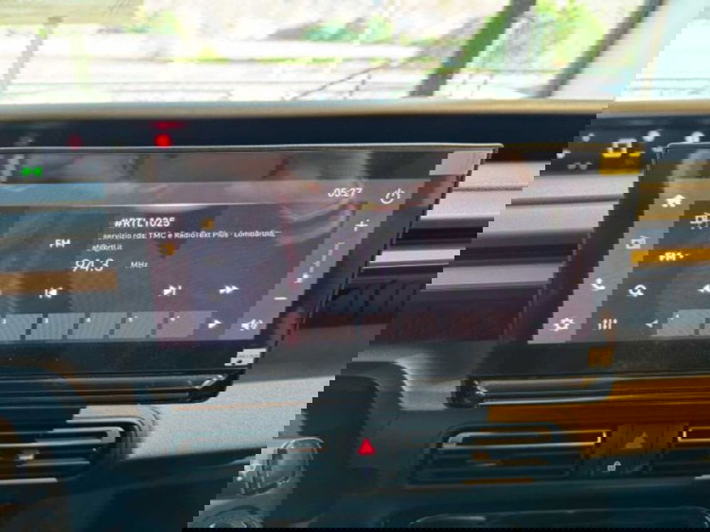 Citroen C3 Aircross nuova a Sondrio (16)