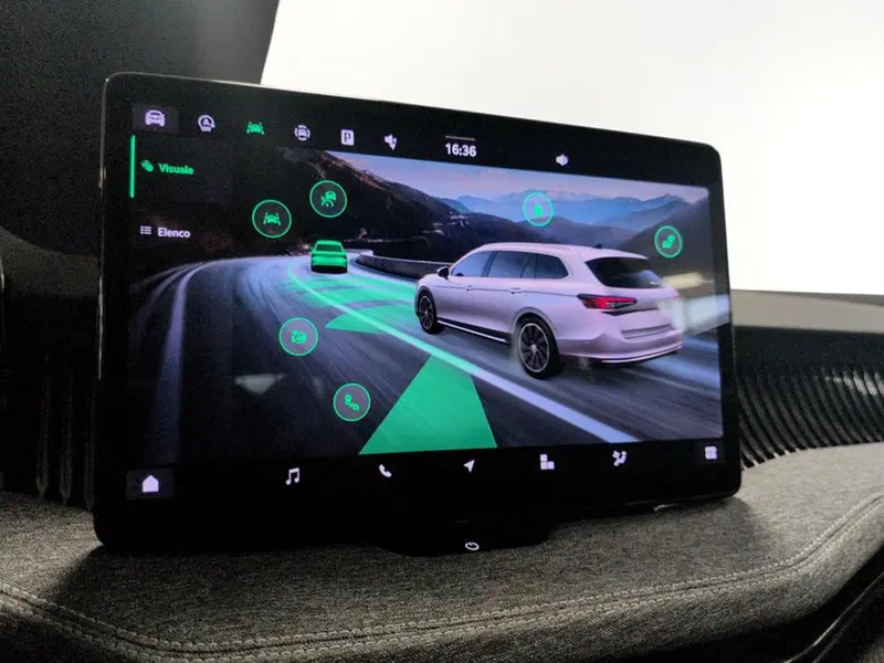 Skoda Superb usata a Piacenza (13)