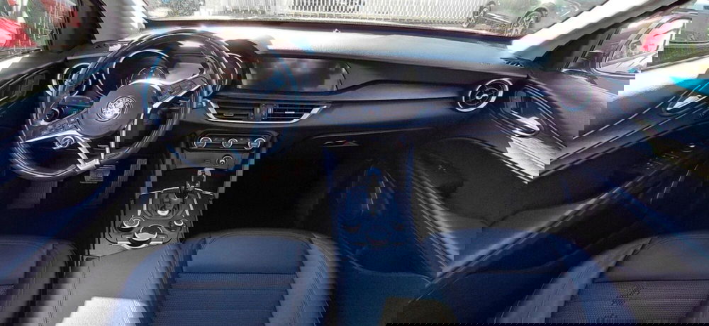 Alfa Romeo Stelvio usata a Cosenza (9)